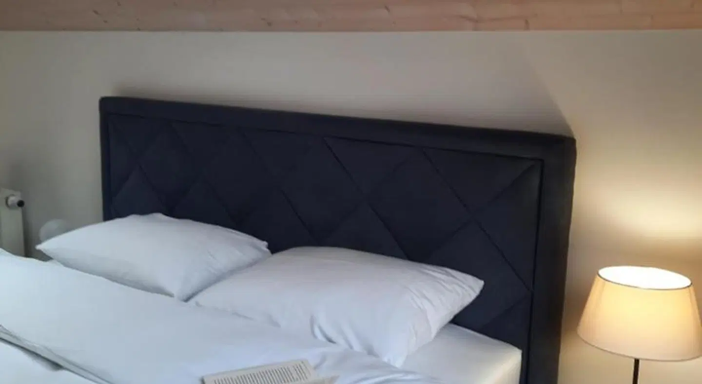 Lake & Library Hotel ROOM_EXAMPLE