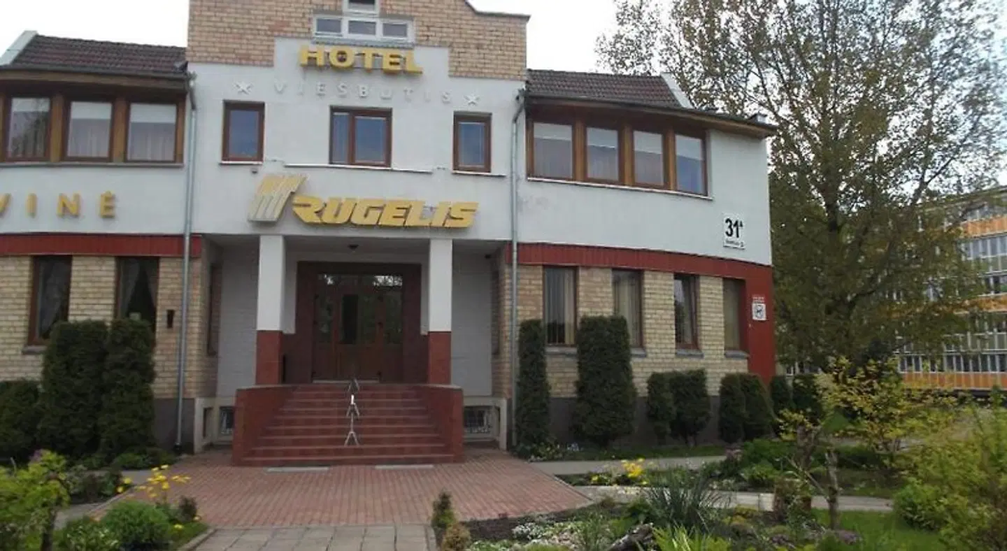 Rugelis EXTERIOR