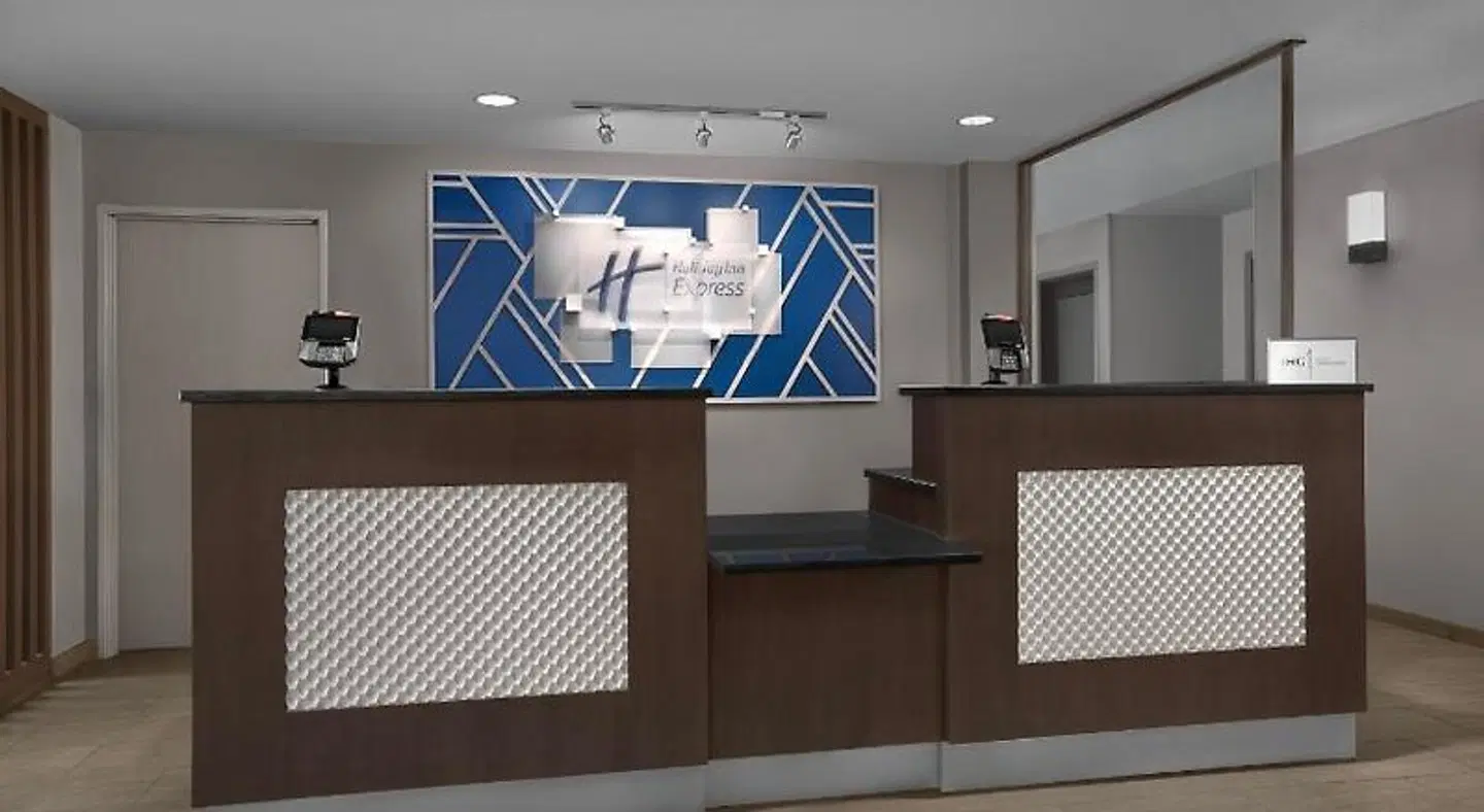 Holiday Inn Express Fargo-West Acres by IHG LOUNGE_LOBBY