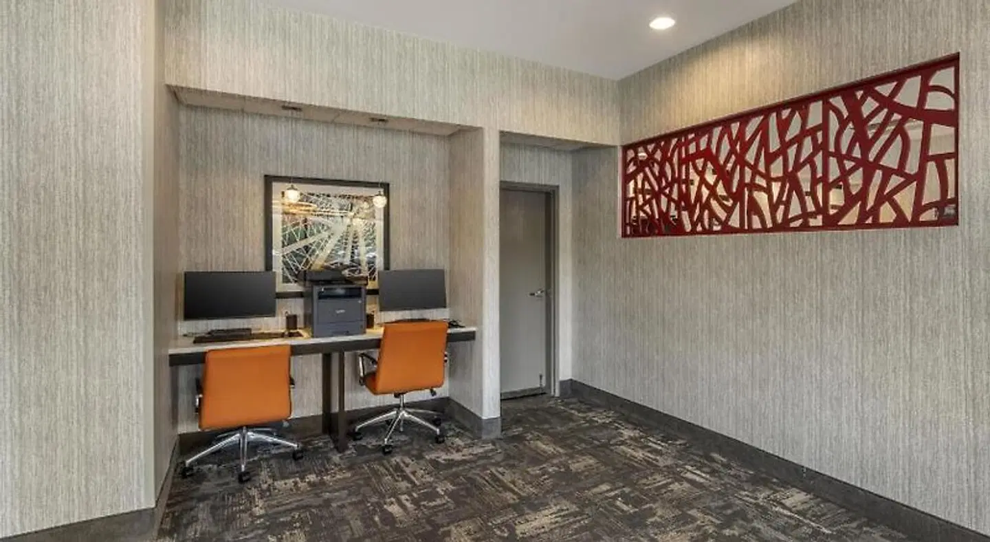 Best Western Plus Castlerock Inn & Suites ROOM_EXAMPLE