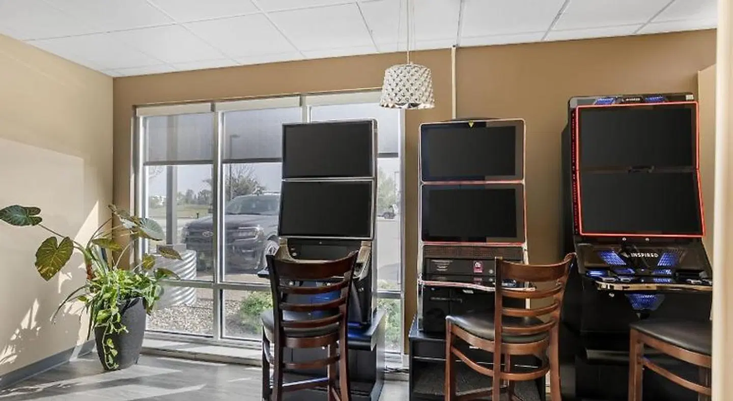 Best Western Plus Airport Inn & Suites MODEL_IMPRESSION