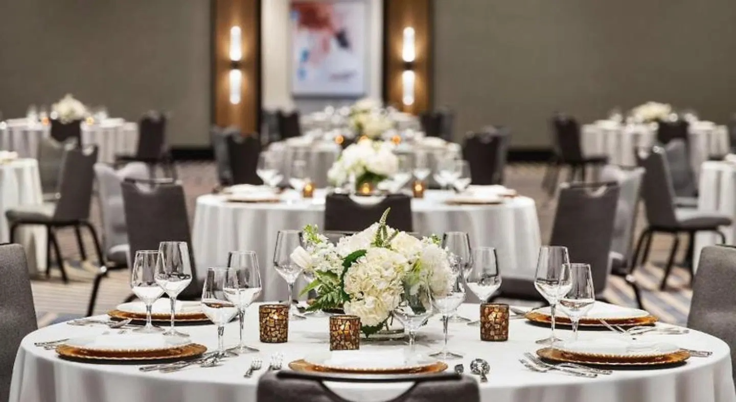 Doubletree by Hilton Abilene Downtown Convention Center Restaurant
