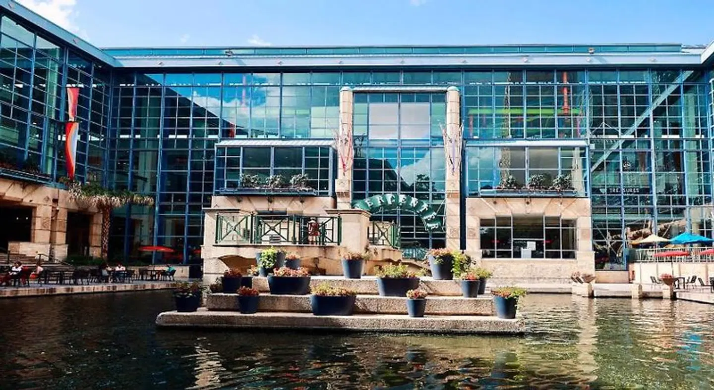 Holiday Inn Express San Antonio - Rivercenter Area EXTERIOR