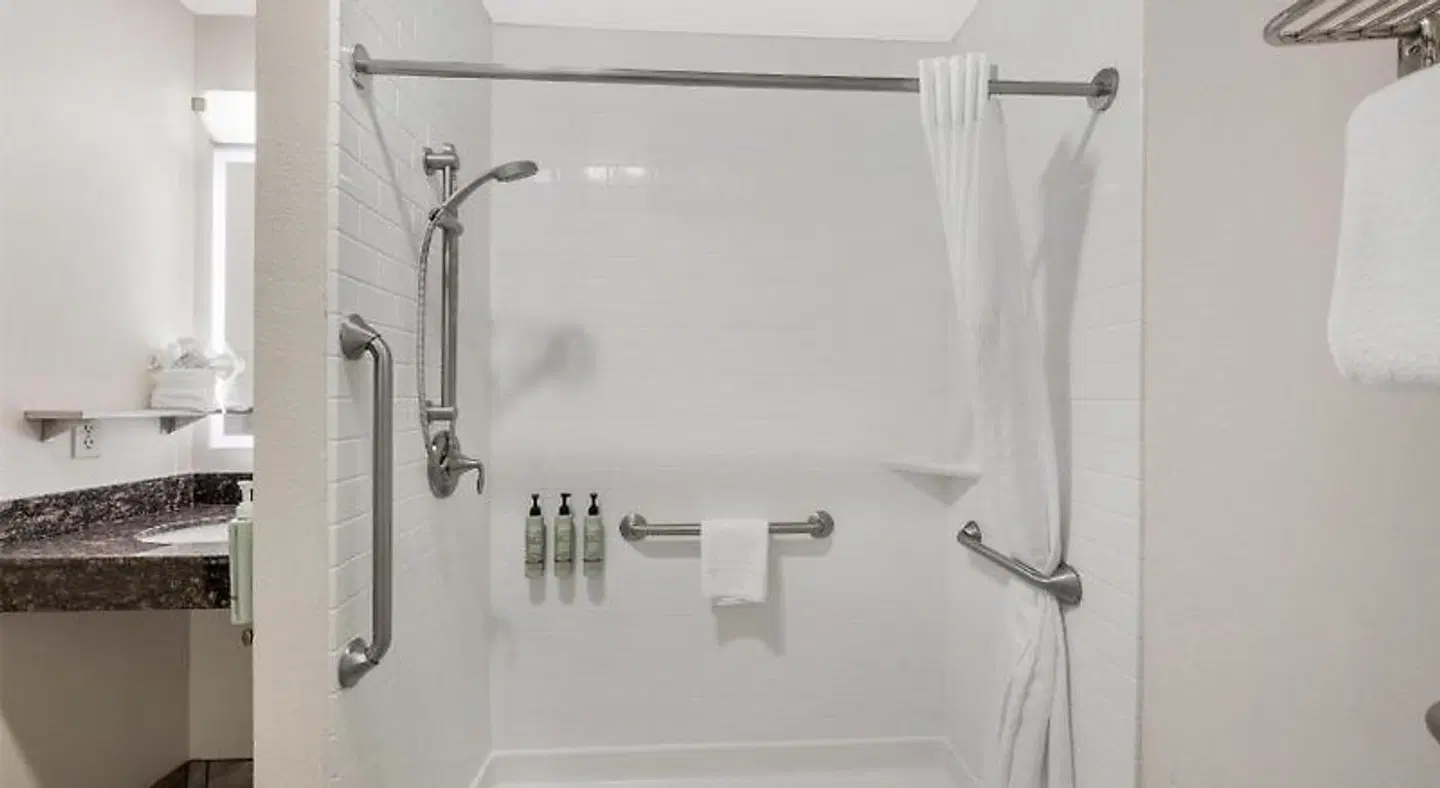 Best Western Airport Albuquerque InnSuites Hotel & Suites Badezimmer