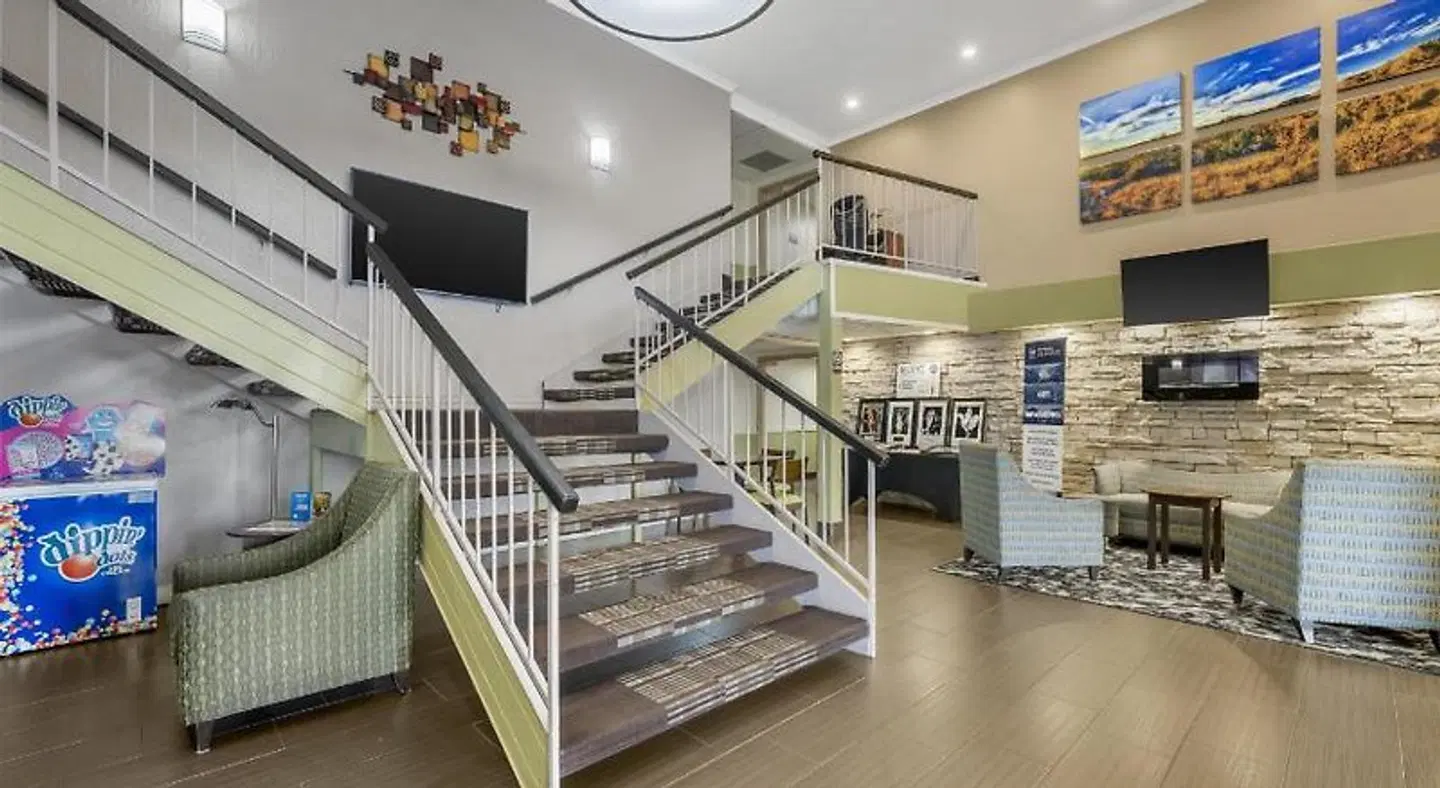 Best Western Airport Albuquerque InnSuites Hotel & Suites LOUNGE_LOBBY