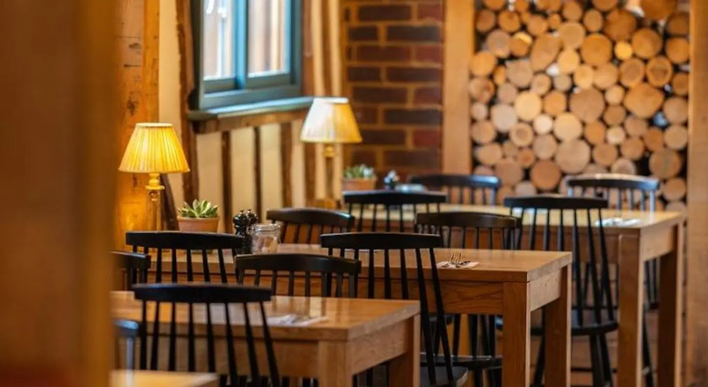 Tewinbury Bar