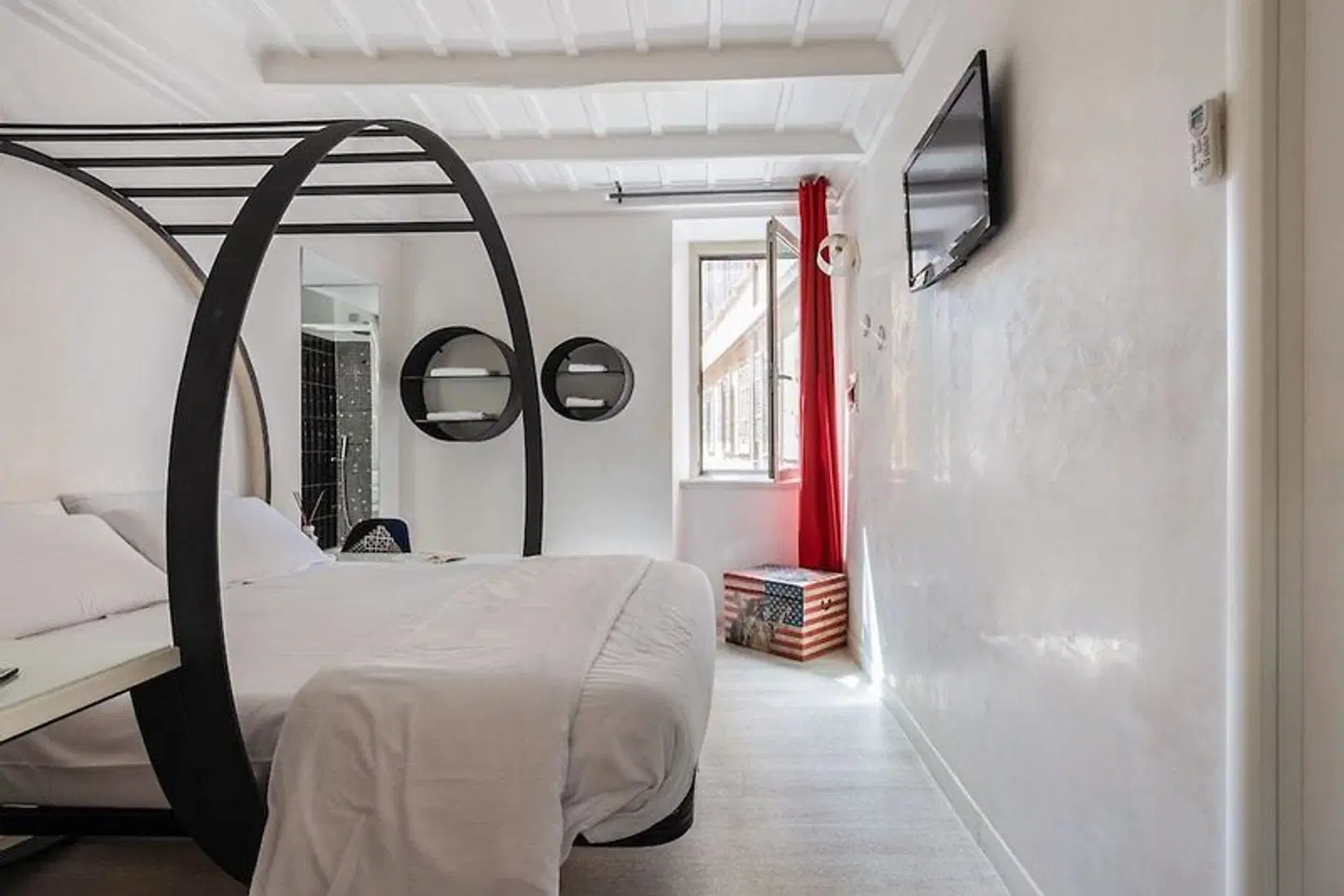 iRooms - Spanish Steps HEALTH_BEAUTY