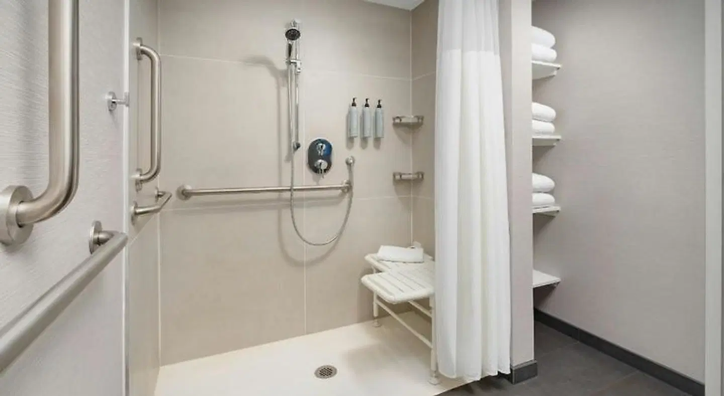 Courtyard by Marriott Chicago Midway Airport Badezimmer