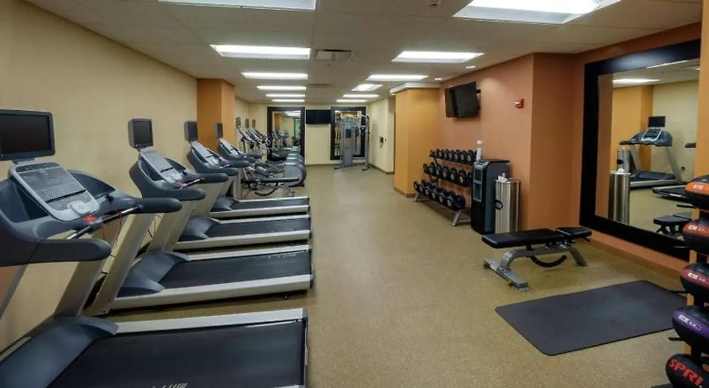 Hilton Garden Inn Buffalo Downtown SPORTS_AND_LEISURE