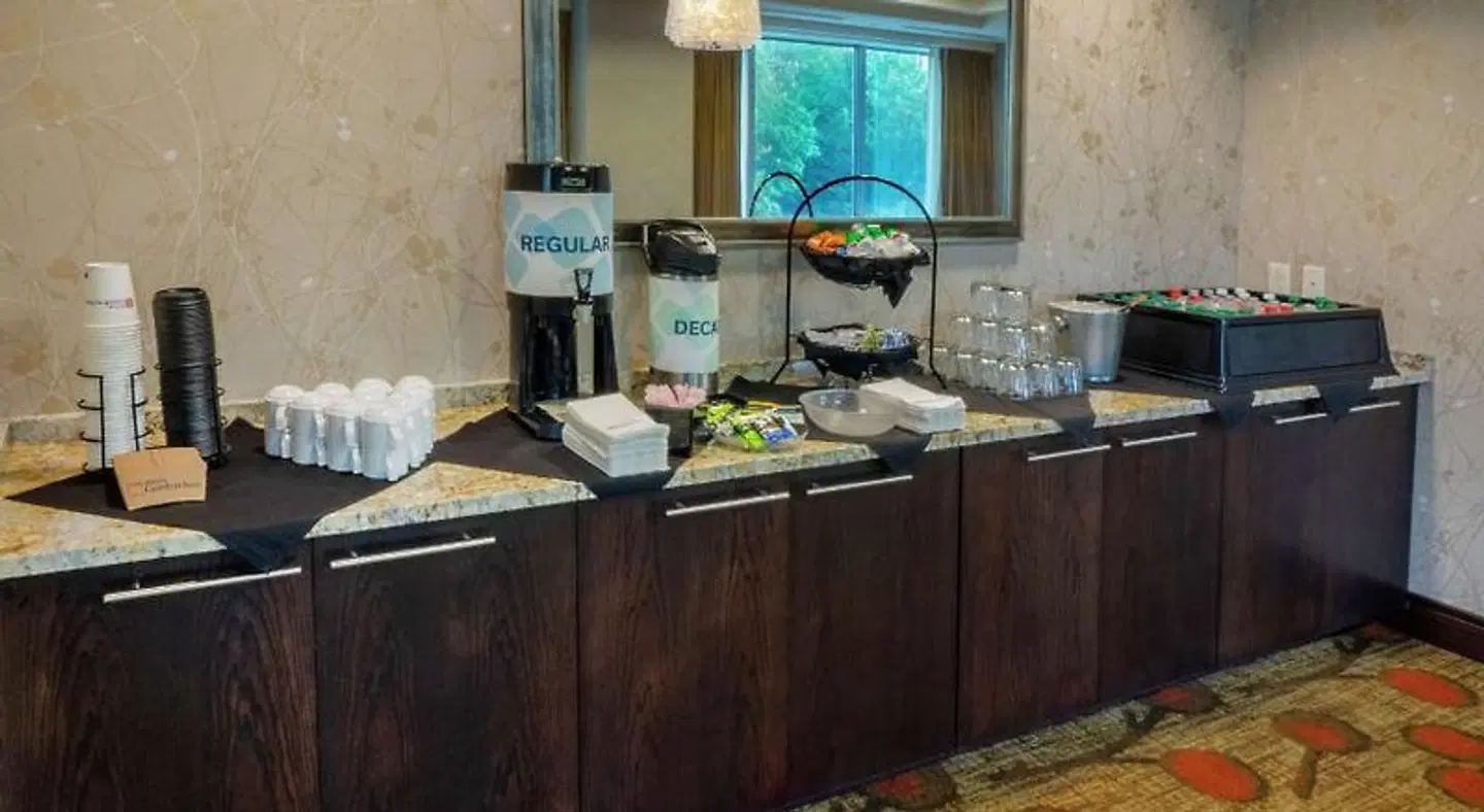 Hilton Garden Inn Buffalo Downtown Restaurant