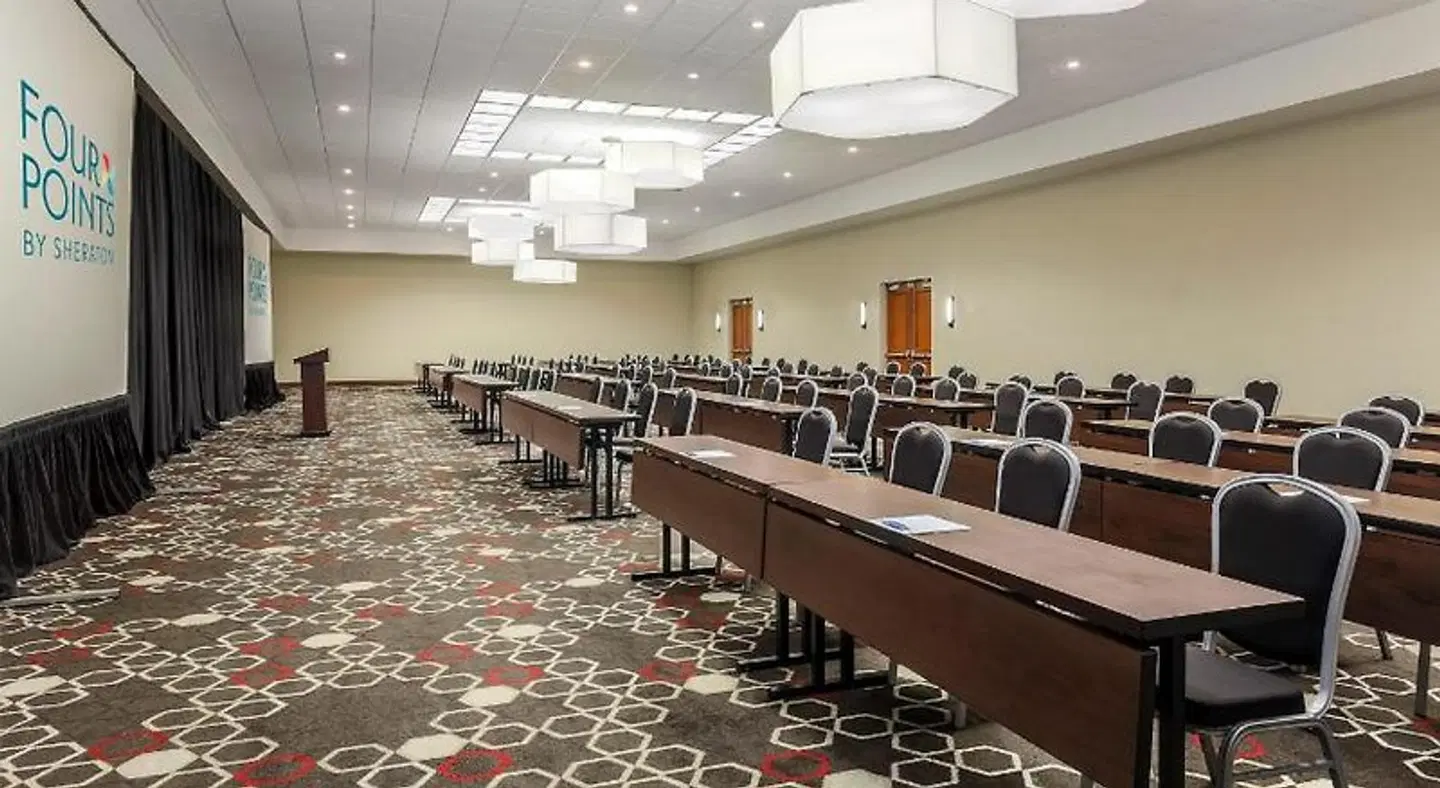 Four Points by Sheraton Bentonville Konferenz
