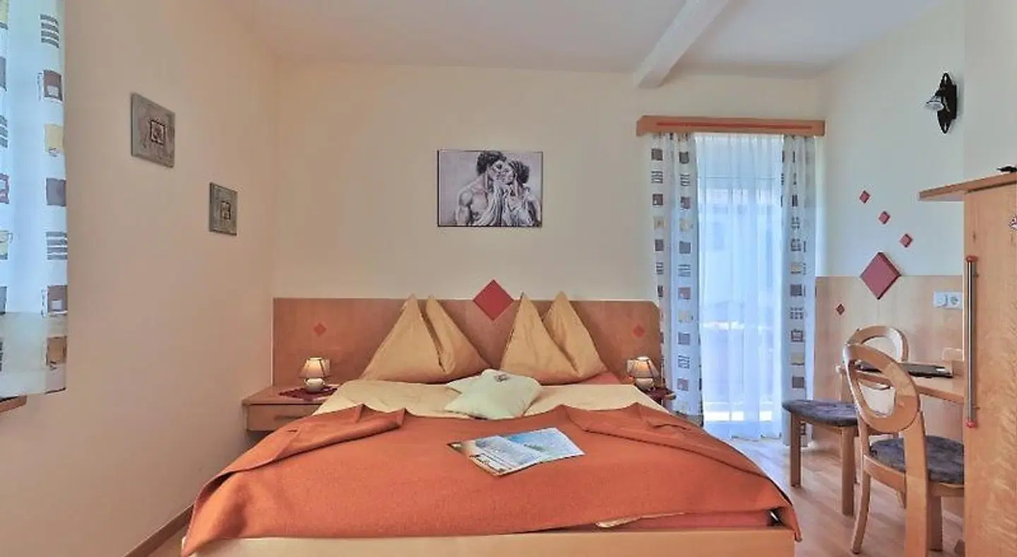 Hotel Garni Zerza ROOM_EXAMPLE