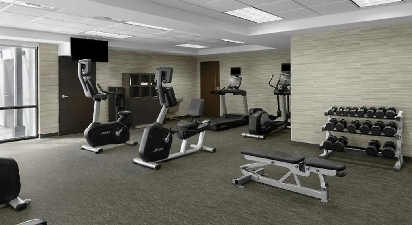 Courtyard by Marriott Charlotte Airport North SPORTS_AND_LEISURE