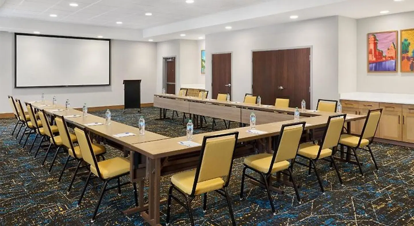 Hampton Inn & Suites Syracuse North Airport Area Konferenz
