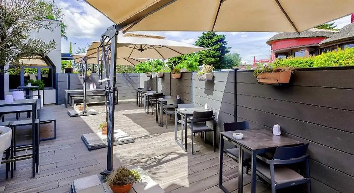 ibis budget Montpellier Sud Près d'Arènes Terrasse