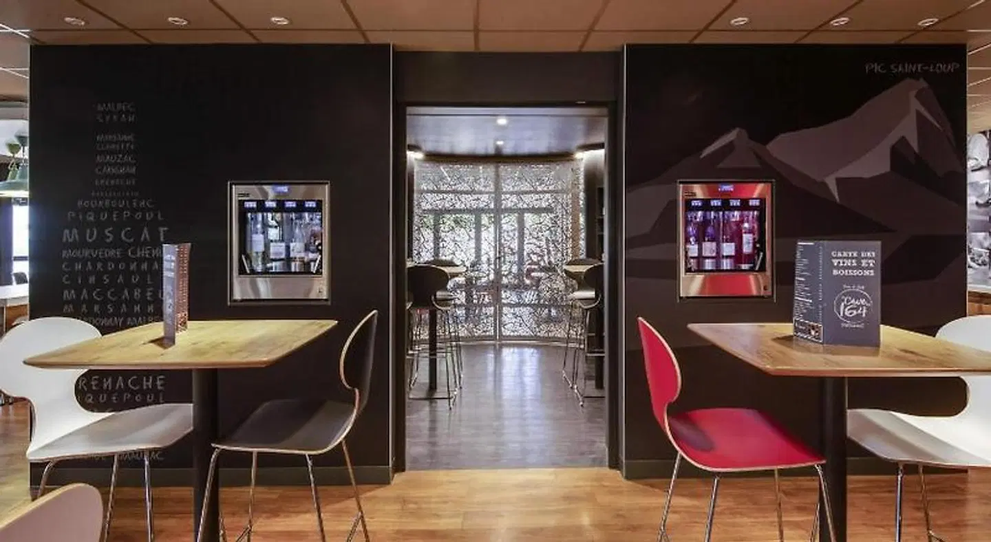 ibis budget Montpellier Sud Près d'Arènes Bar