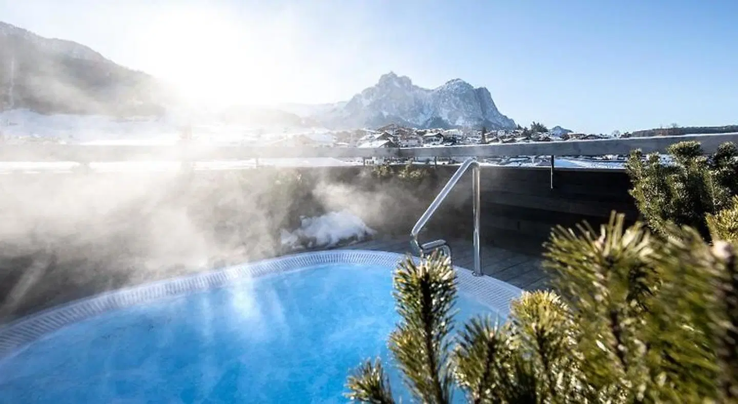 Hotel Lamm - alpine lifestyle & spa OUTDOOR_POOL