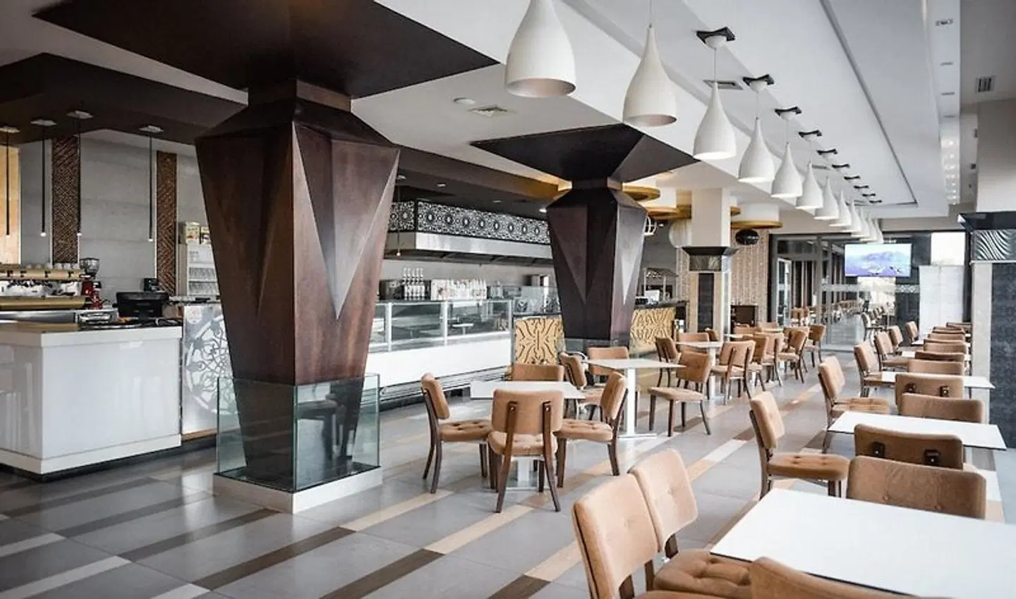 Mira Palace Bar