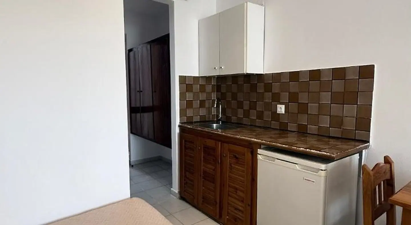 Golden Sun Hotel & Apartments ROOM_EXAMPLE