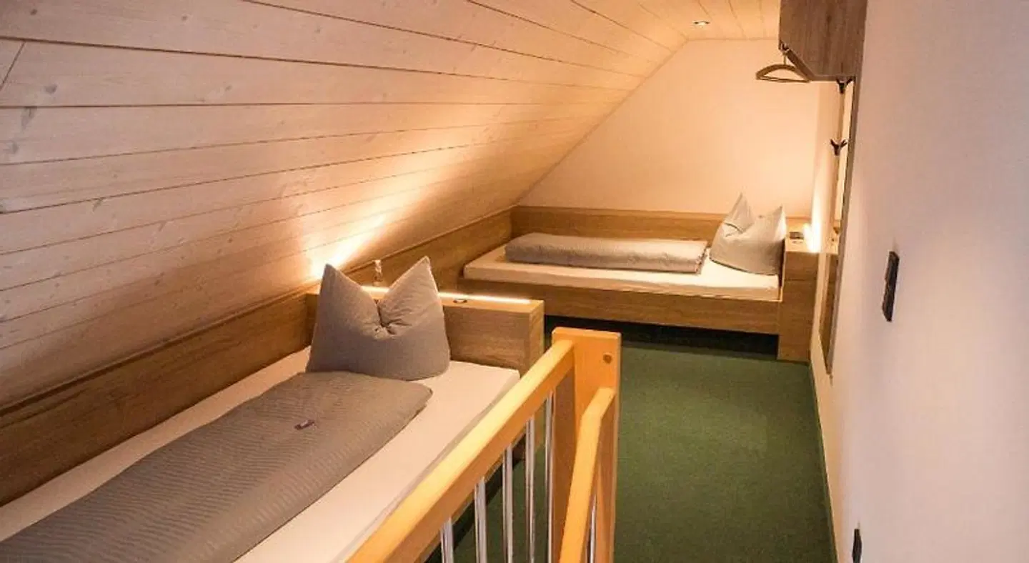 Gasthof zur Brucke HEALTH_BEAUTY