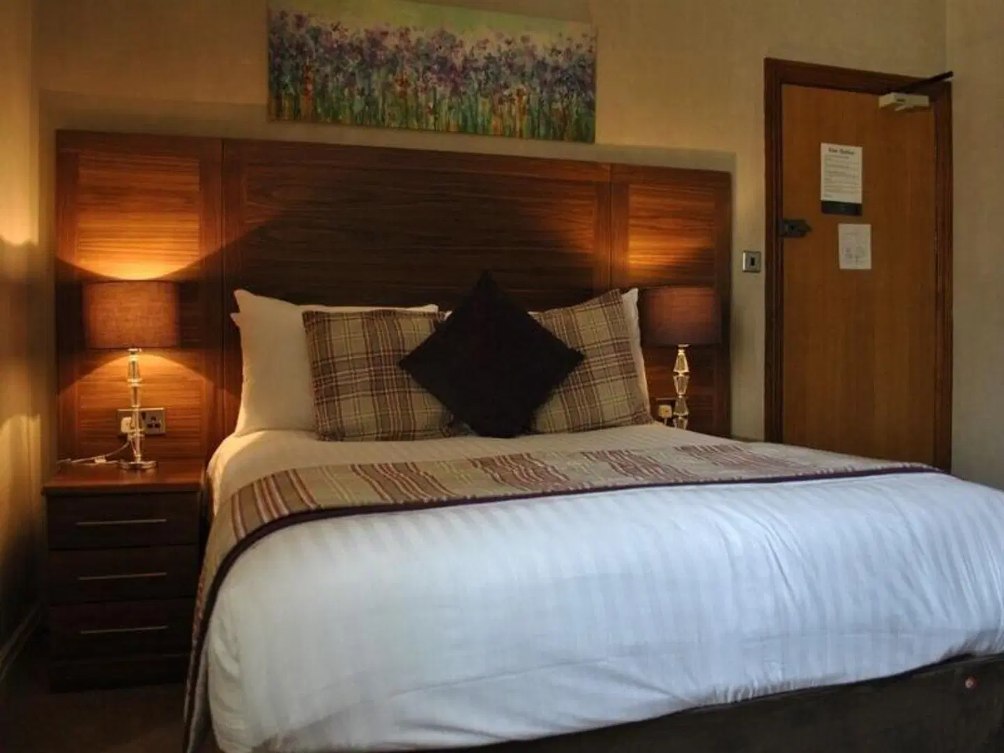 Stone Villa Guest House ROOM_EXAMPLE