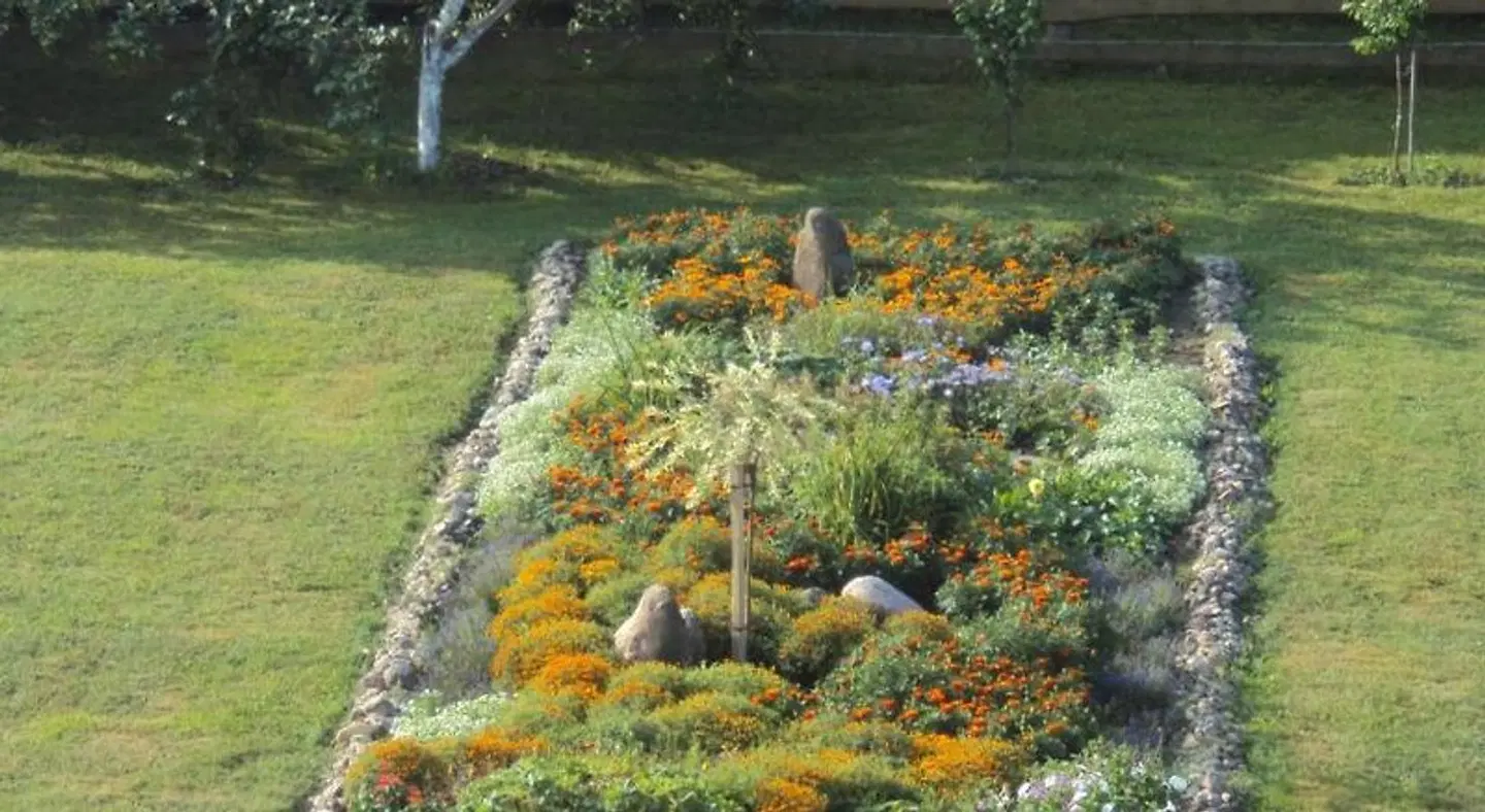 Grieto 5 Manor LANDSCAPE