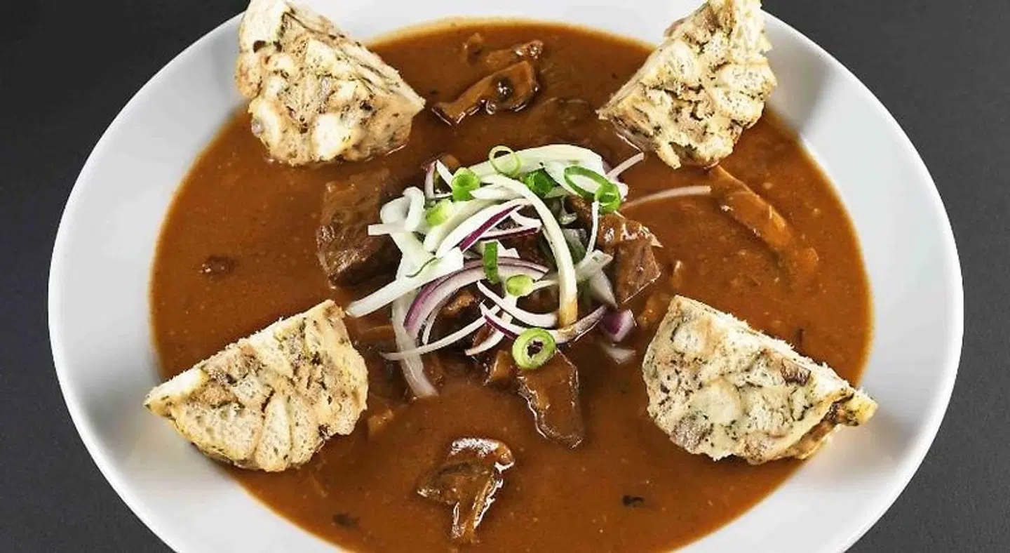 Tri Ruze Restaurant