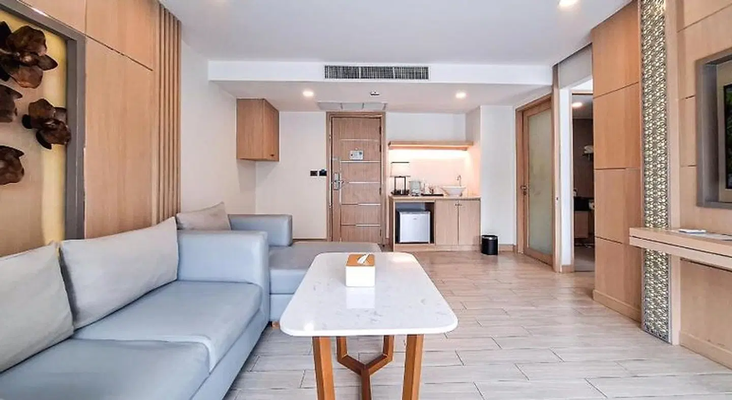 Clarian Hotel Beach Patong ROOM_EXAMPLE