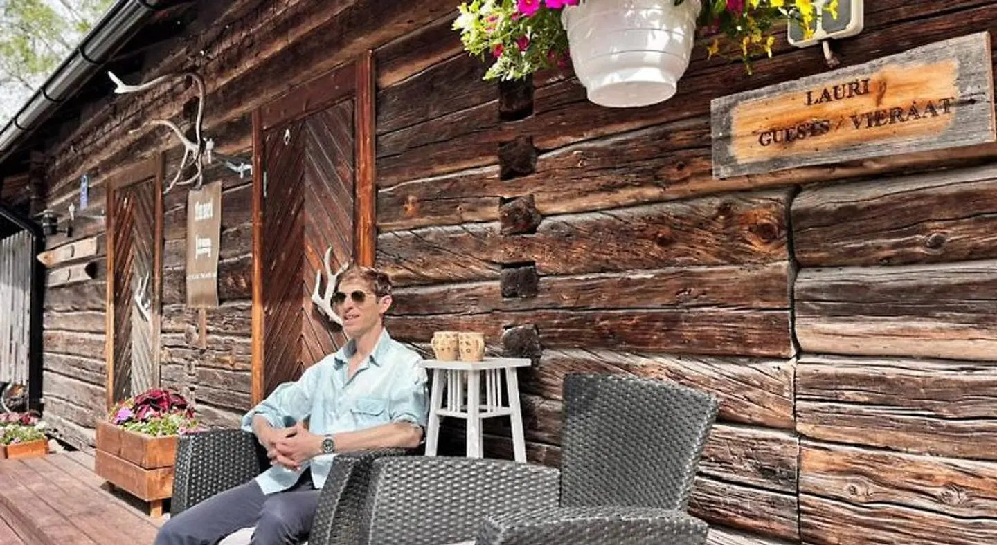 LAURI Historical Log House Manor PEOPLE