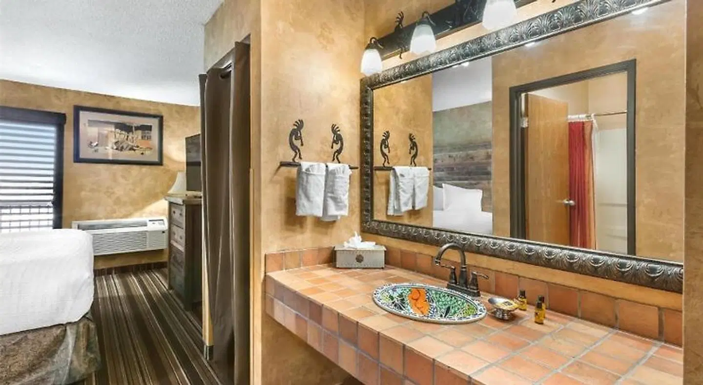 Best Western Plus Inn of Santa Fe Badezimmer