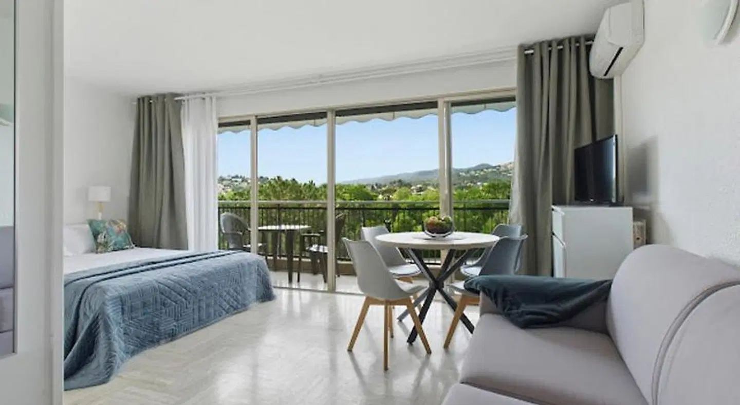 Appart Hotel Mandelieu ROOM_EXAMPLE