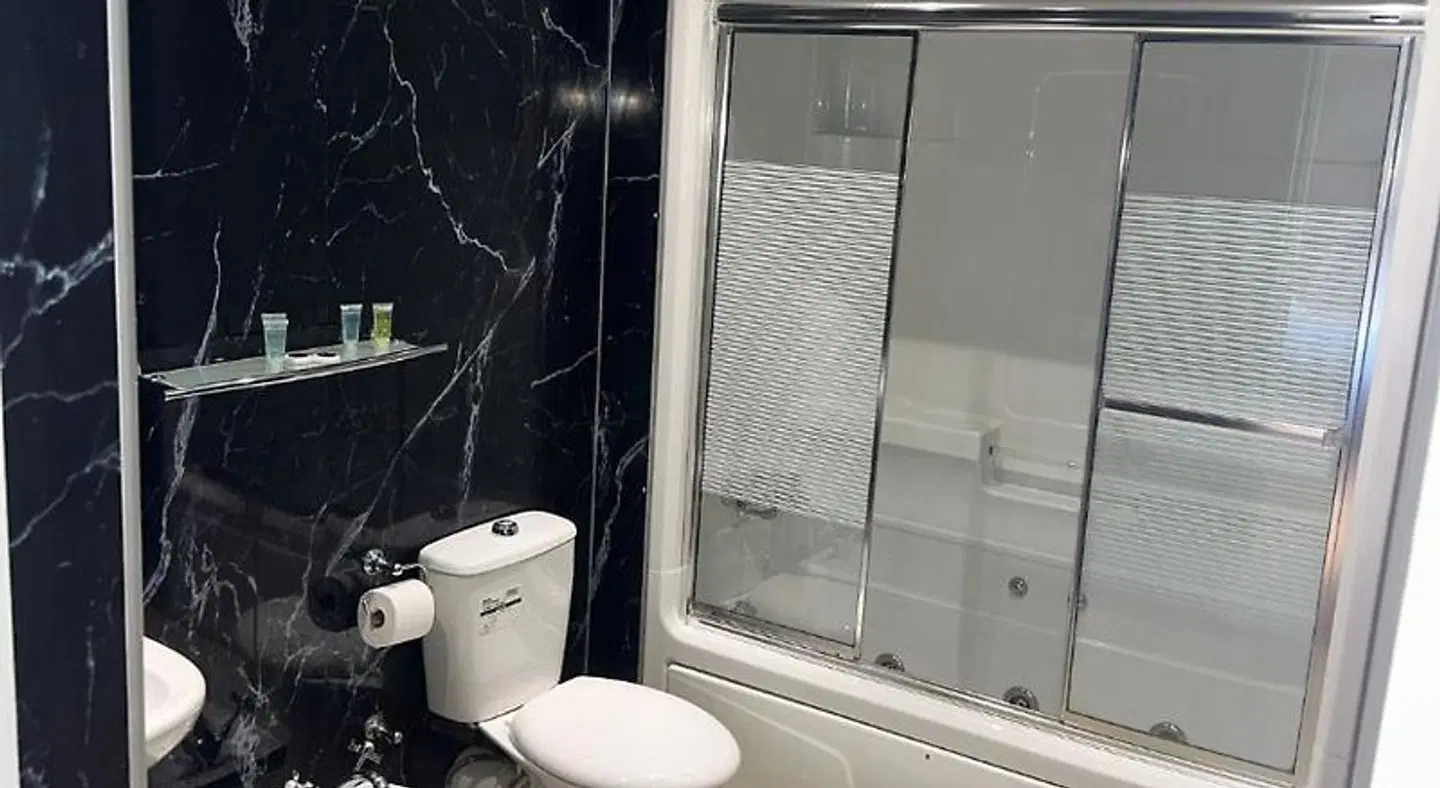 Staindrop Lodge Badezimmer