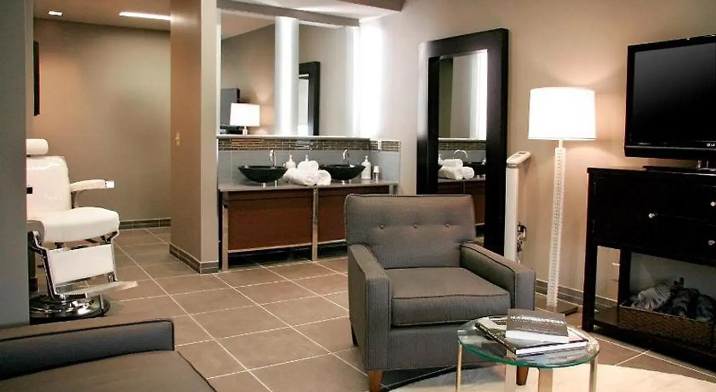 Sheraton Anchorage Hotel & Spa ROOM_EXAMPLE