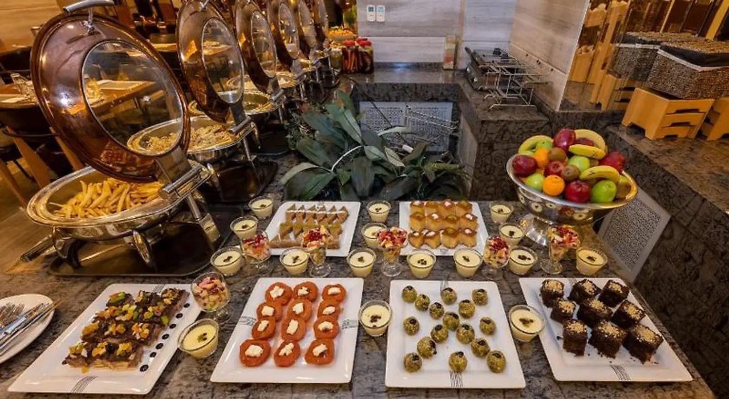 Ramada by Wyndham Istanbul Pera Restaurant