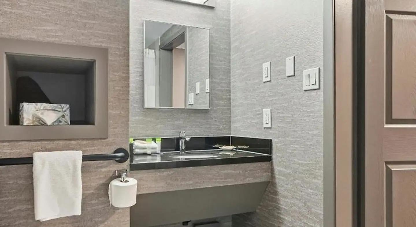 Sandman Hotel Saskatoon Badezimmer