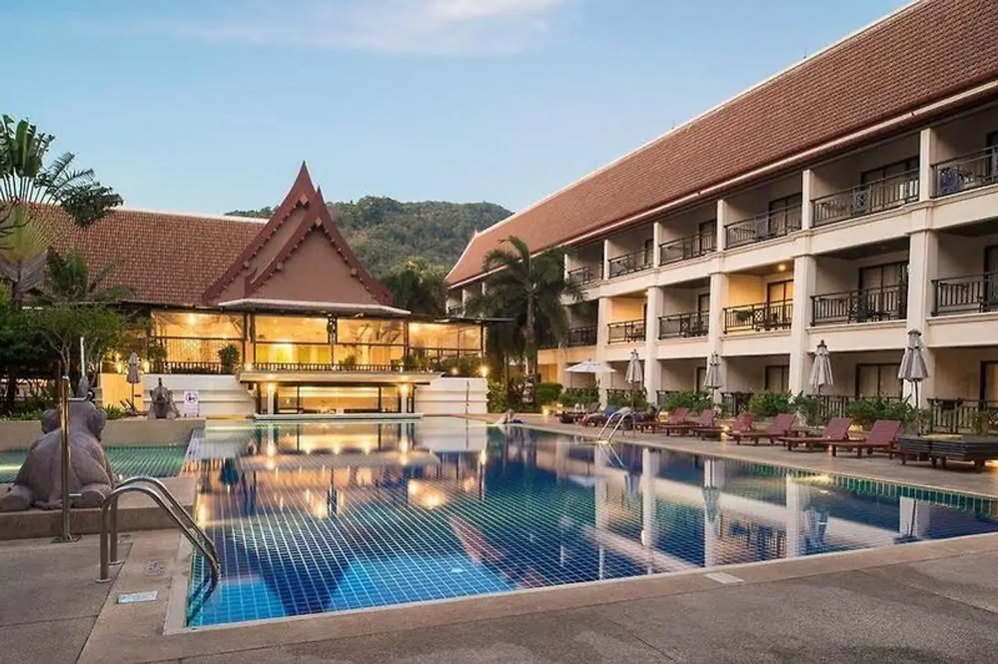 Deevana Patong Resort & Spa OUTDOOR_POOL