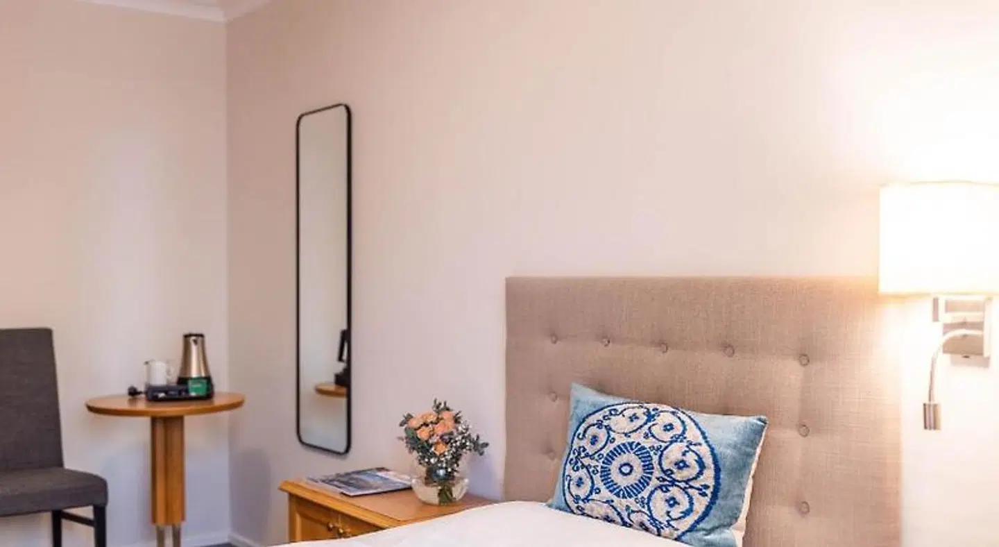 Wolf-Dietrich Altstadthotel ROOM_EXAMPLE