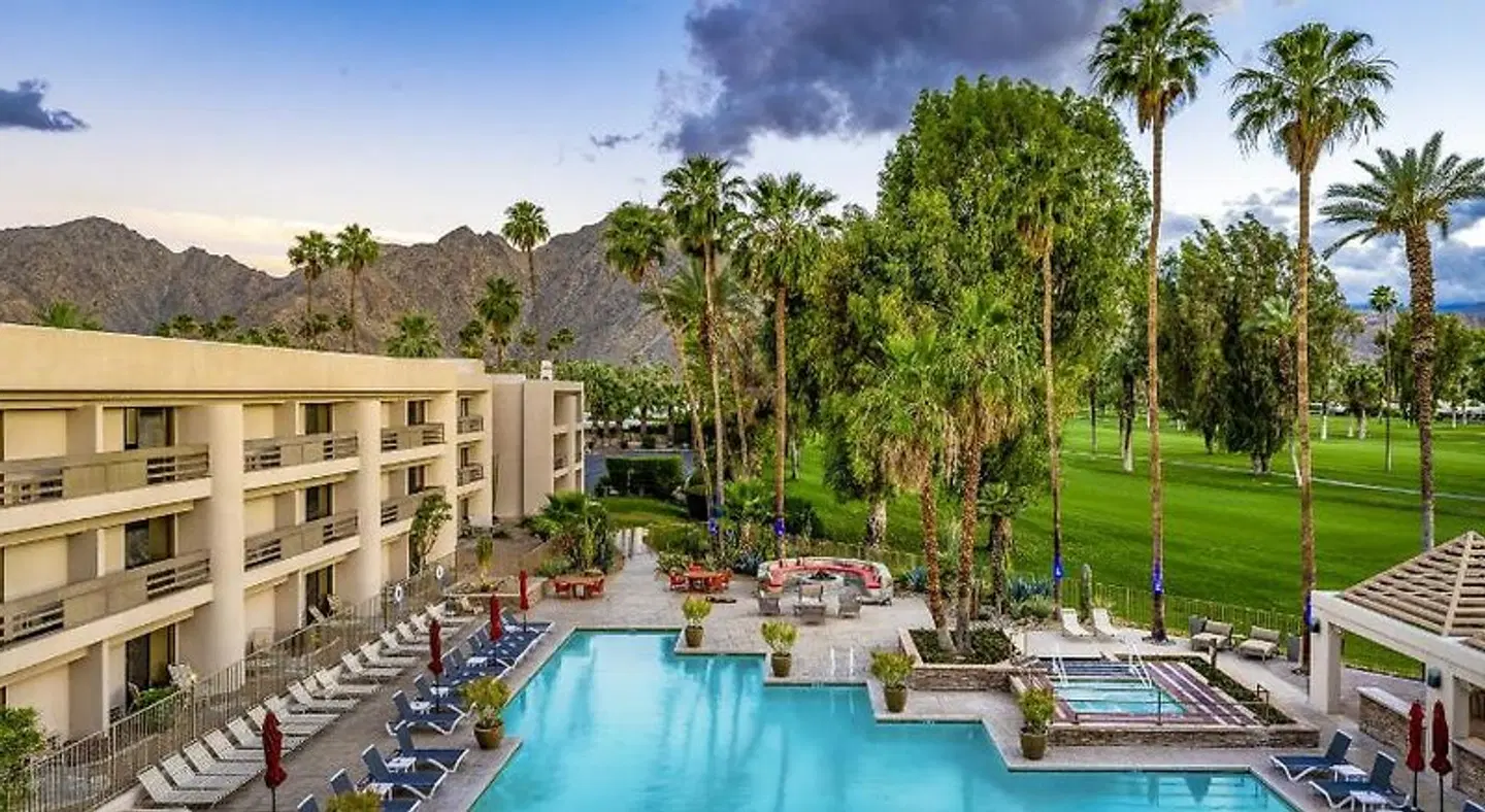 Indian Wells Resort Hotel OUTDOOR_POOL
