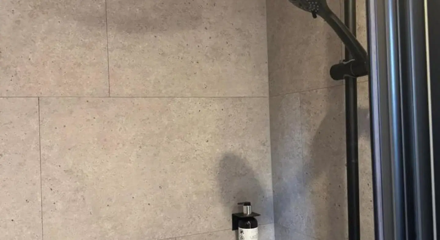 Oupio vasarnamis Badezimmer