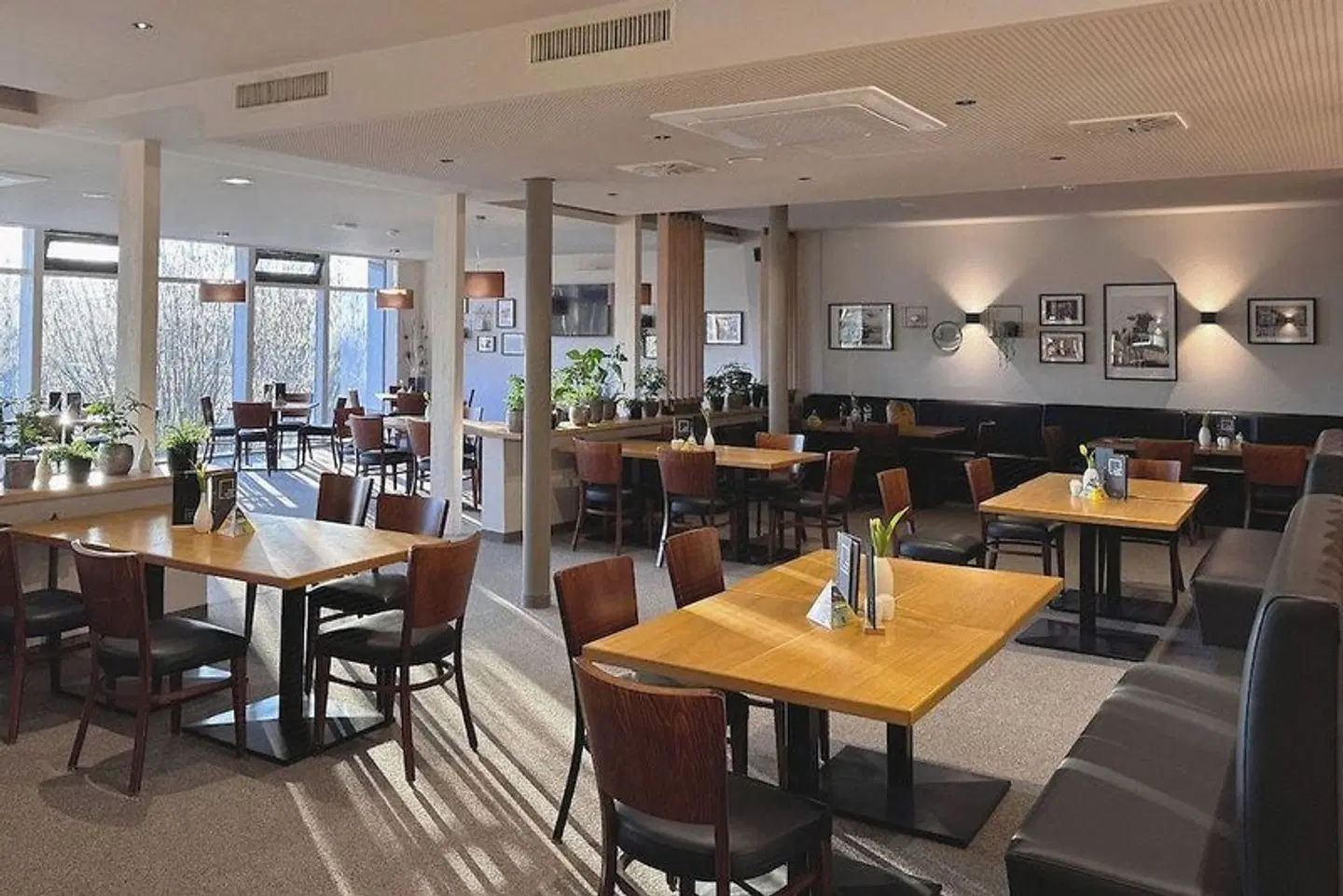 JUFA Hotel Wangen - Sport-Resort Restaurant