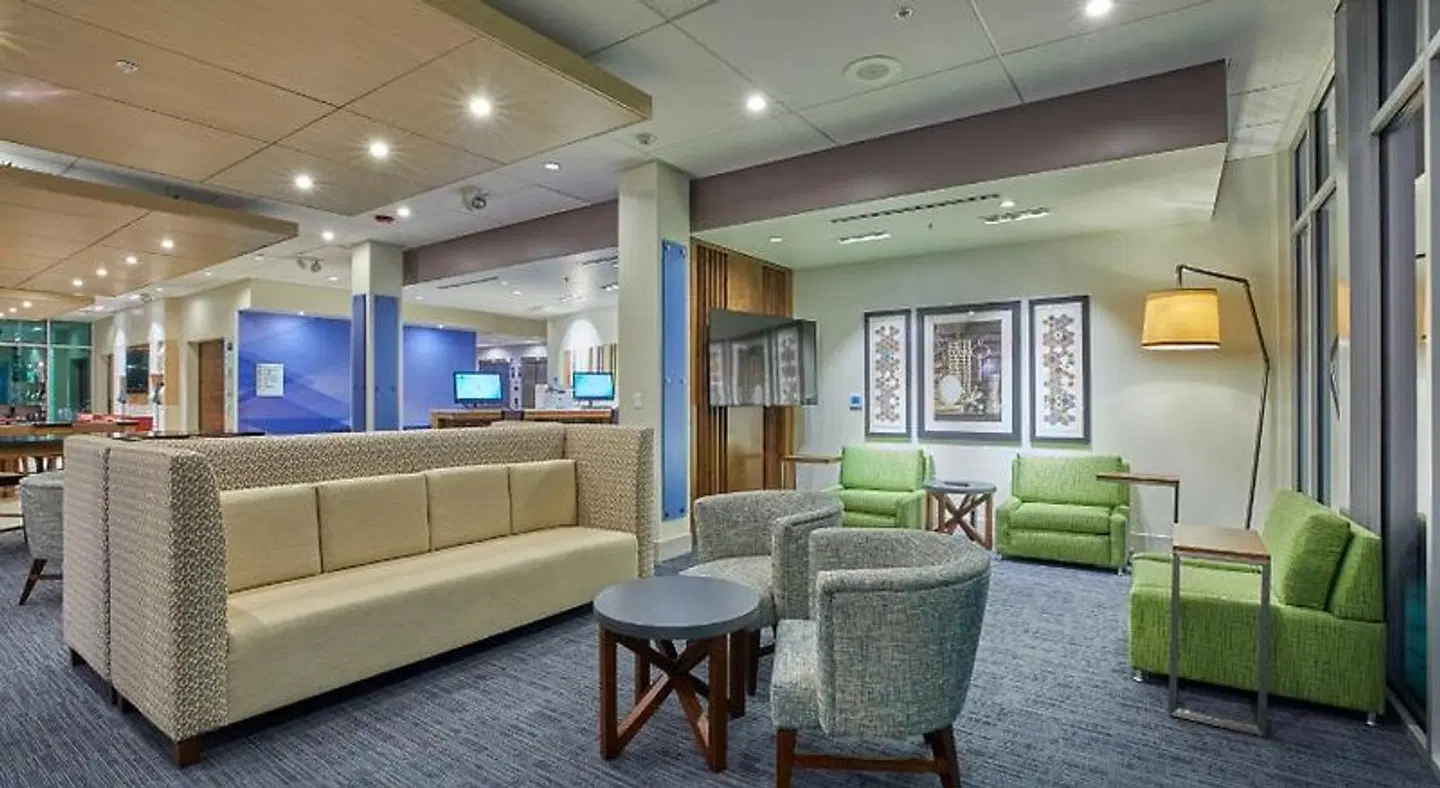 Holiday Inn Express & Suites Hermiston Downtown by IHG LOUNGE_LOBBY