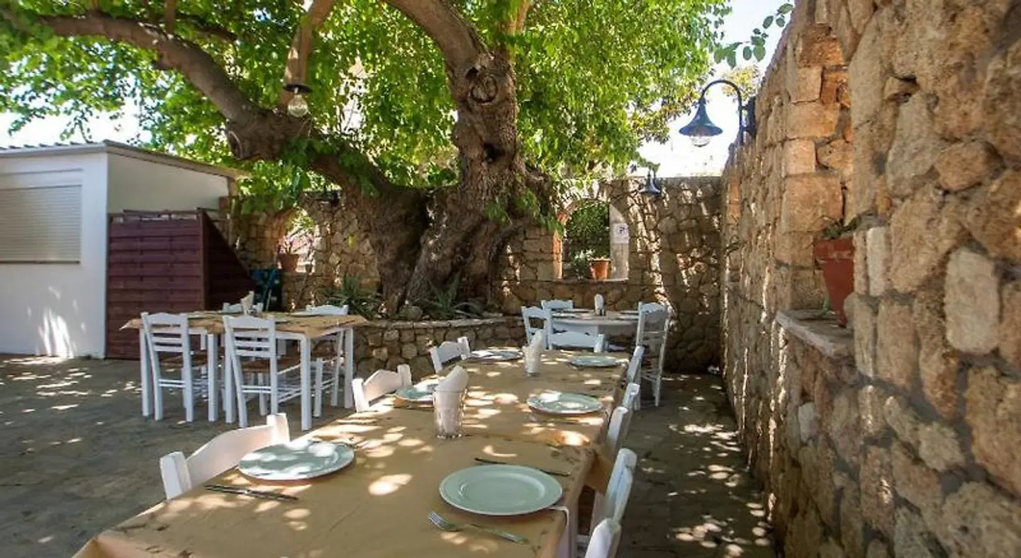 Perla Marina Restaurant