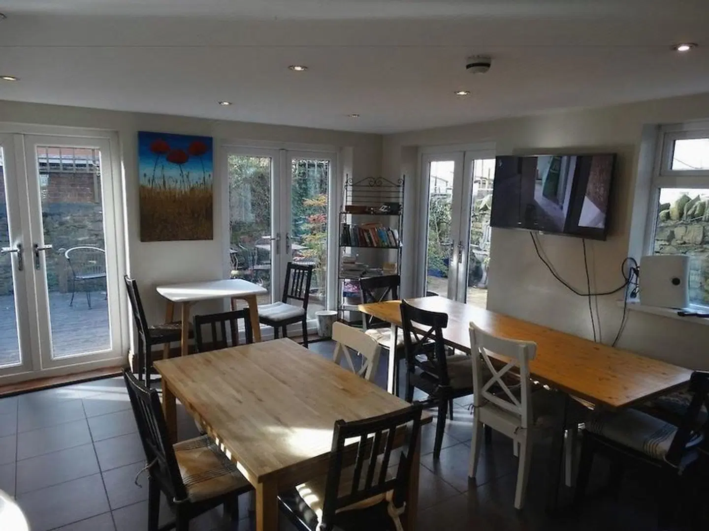 The Riverhouse Backpackers Restaurant