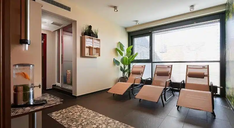 NOVINA Hotel Tillypark – Hotelfoto
