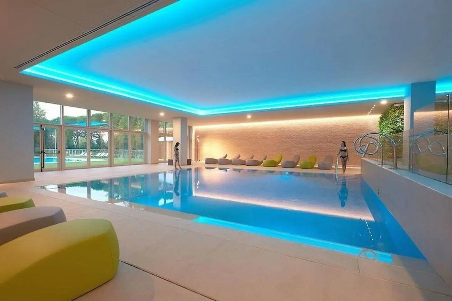 Anusca Palace Hotel Hallenbad