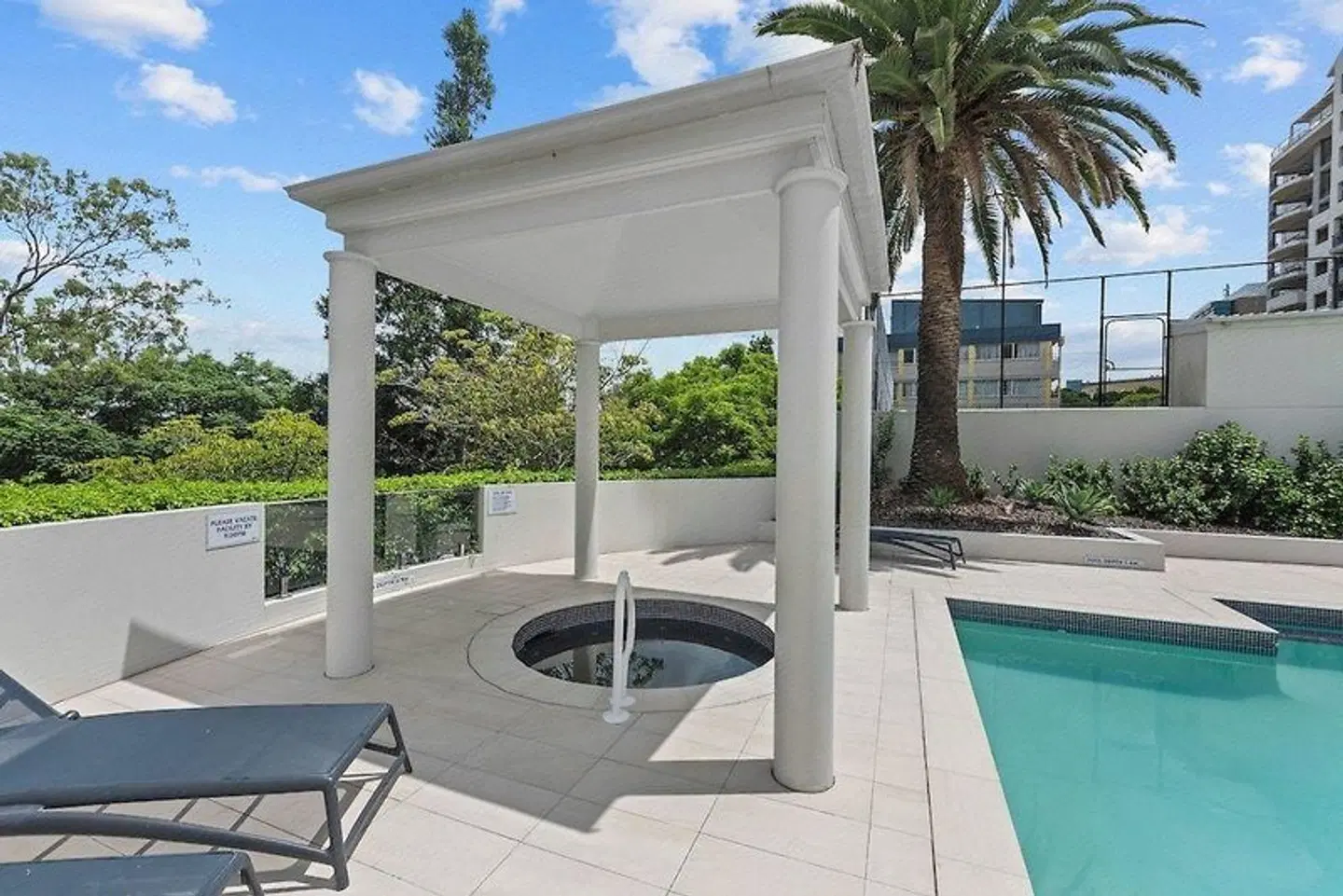 The Oasis Apartments Terrasse