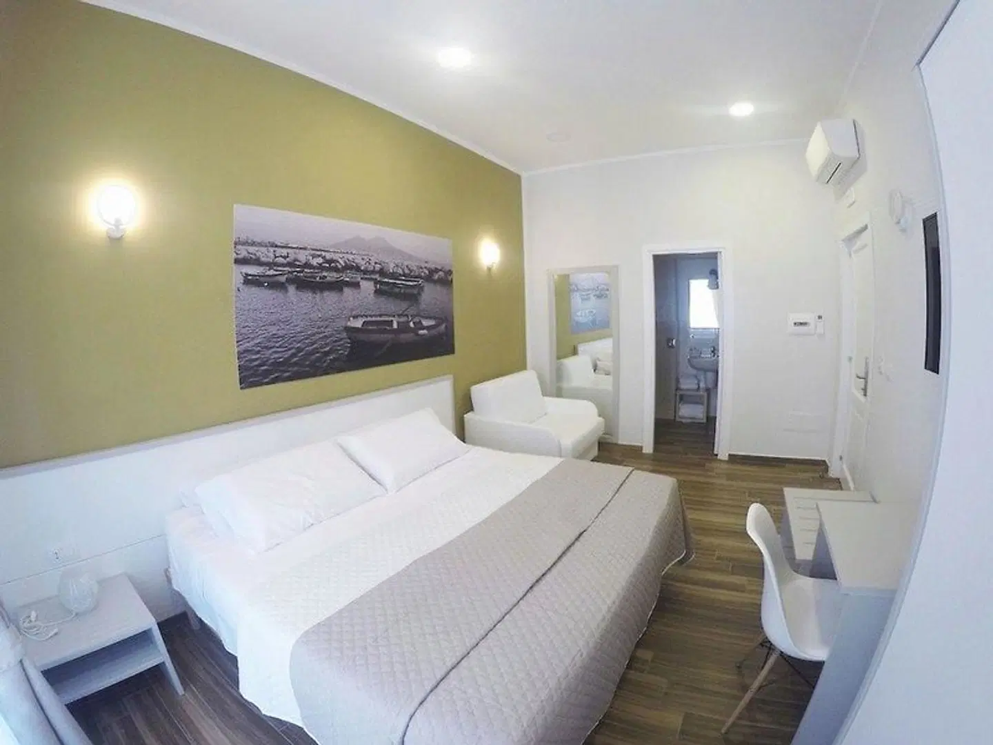 Rooms Stazione Centrale ROOM_EXAMPLE