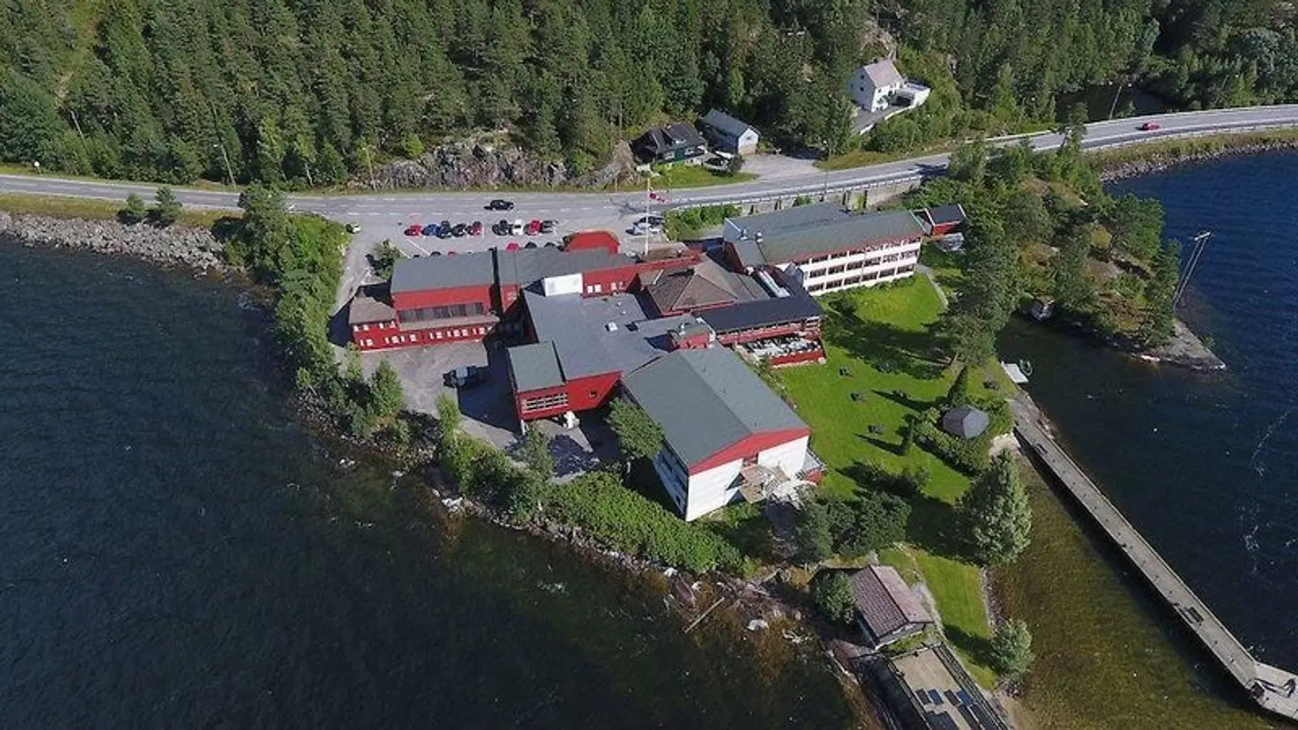 Revsnes Hotel EXTERIOR