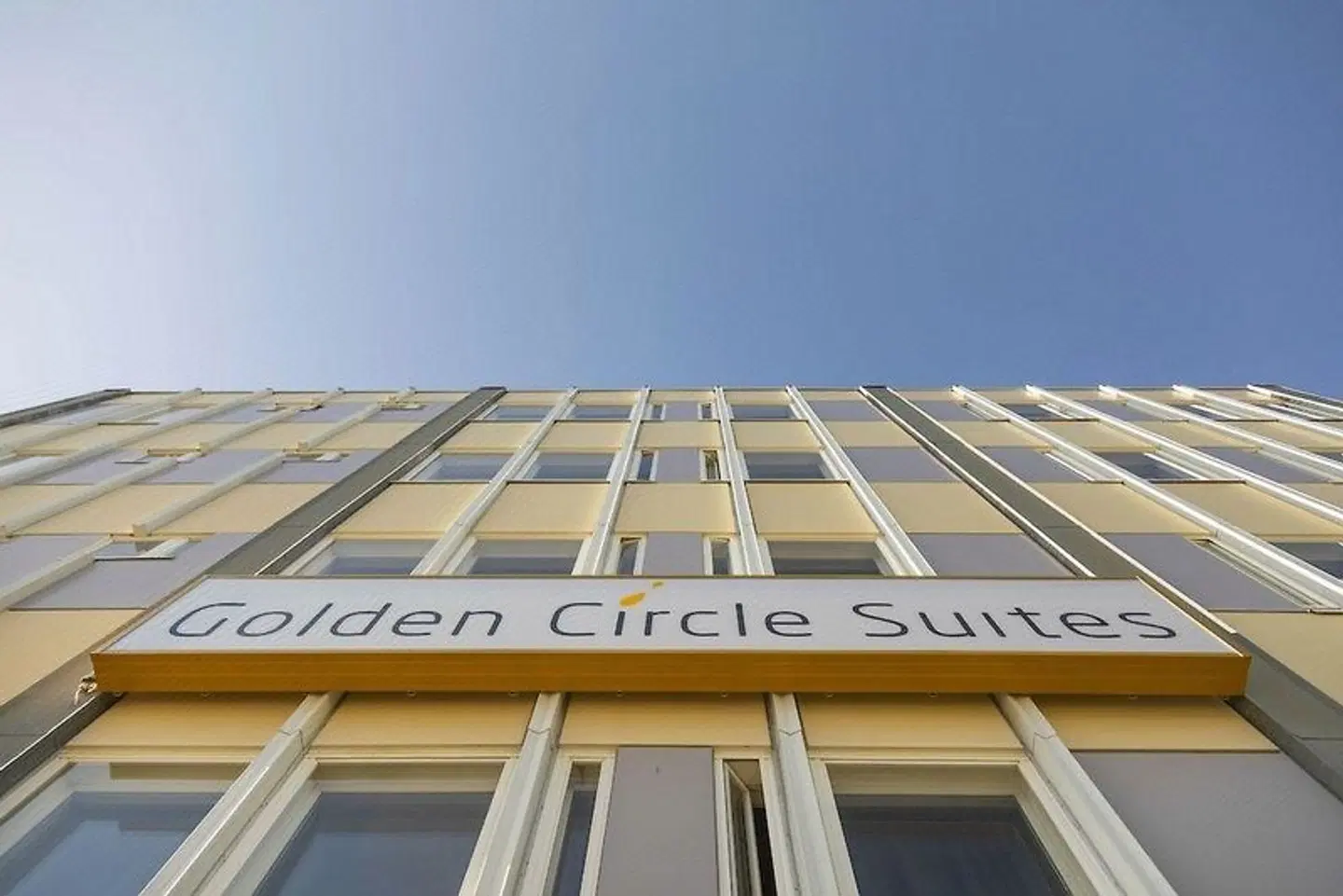 Golden Circle Suites EXTERIOR