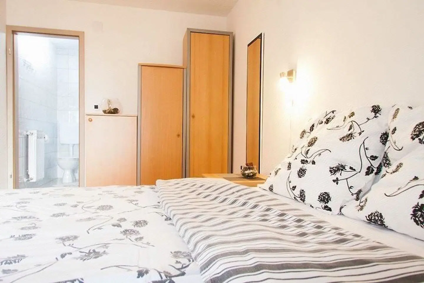Apartments Garden Room ROOM_EXAMPLE